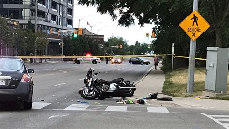 Motorcyclist critically injured in Mississauga crash
